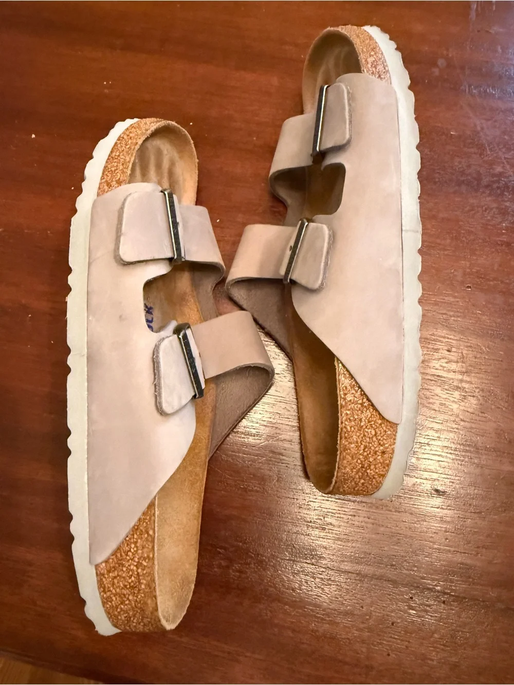 Birkenstock Size 40 Arizona Sandals in Light Grey